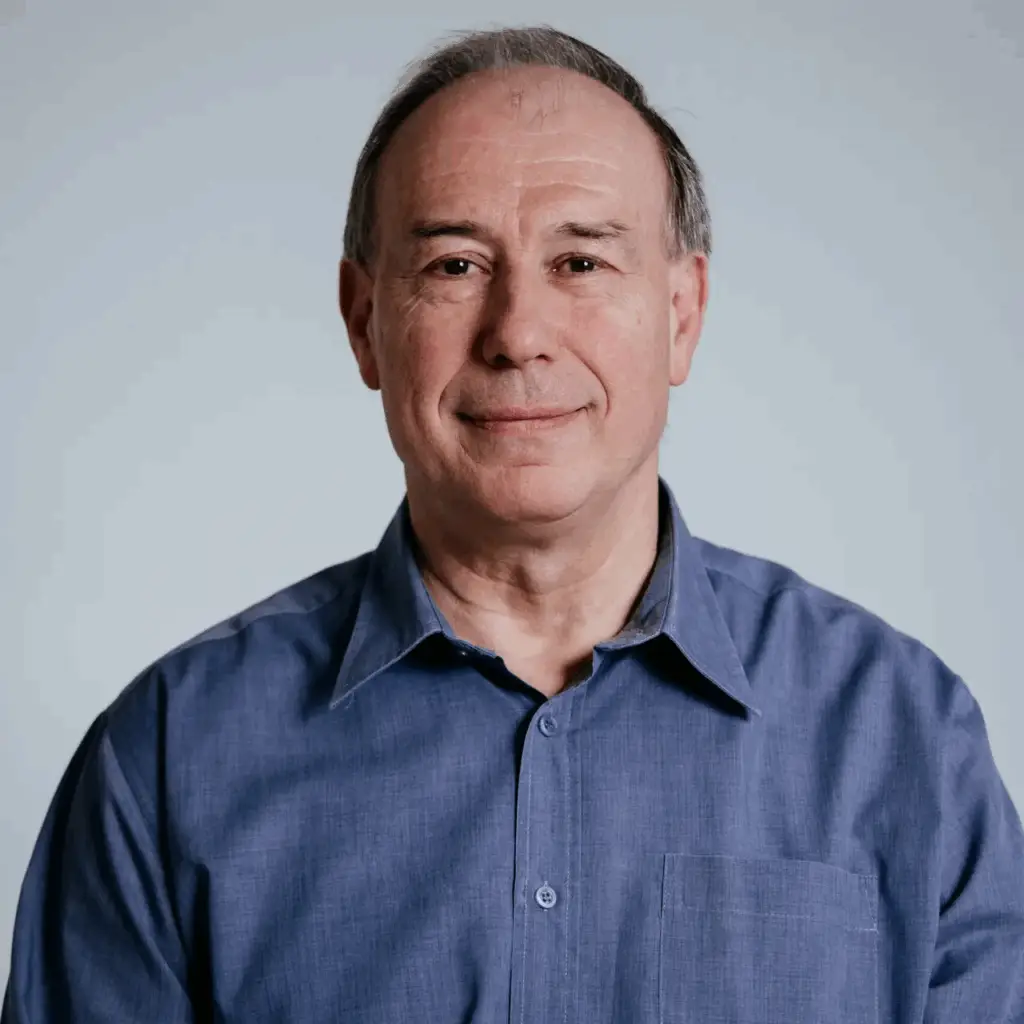 Dein Dozent: Dr. Bernard Memheld